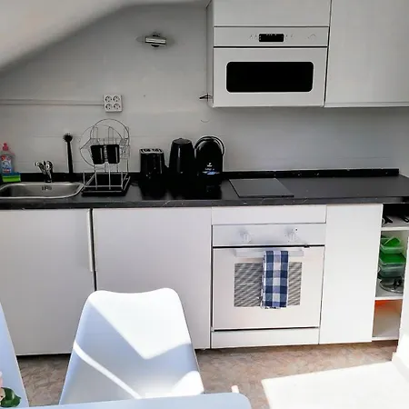 Dg L- Helle 40m2 2-zimmer Naehe Salzburg
