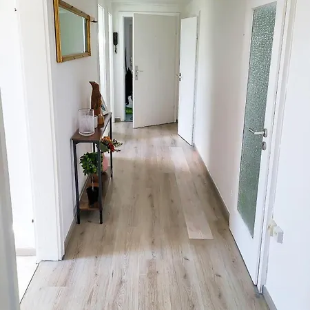 Dg L- Helle 40m2 2-zimmer Naehe Salzburg Apartment
